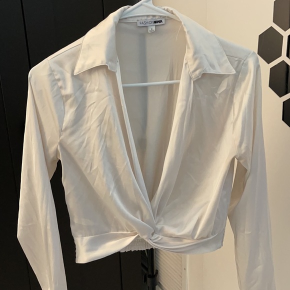 Top - Picture 2 of 3